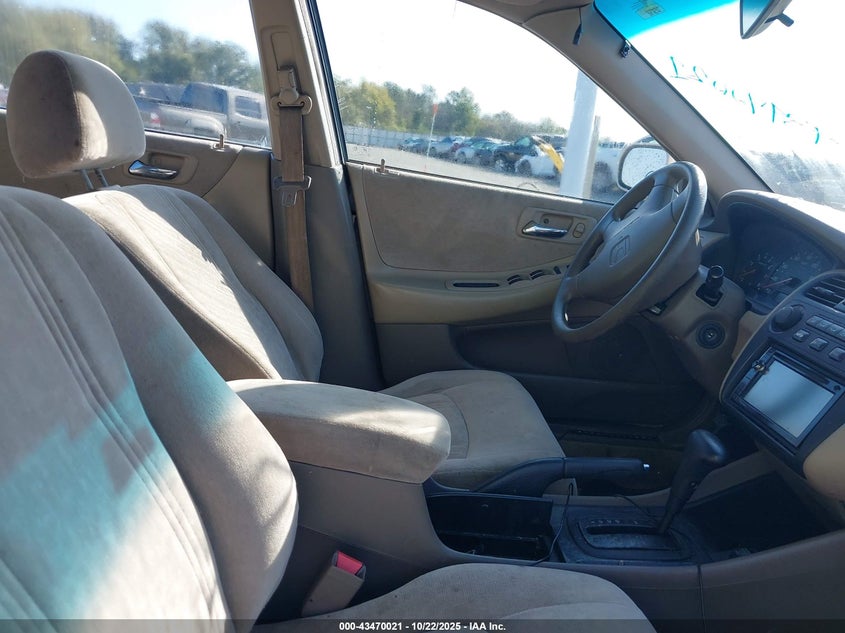 1HGCG5655YA056421 2000 HONDA ACCORD photo no. 5