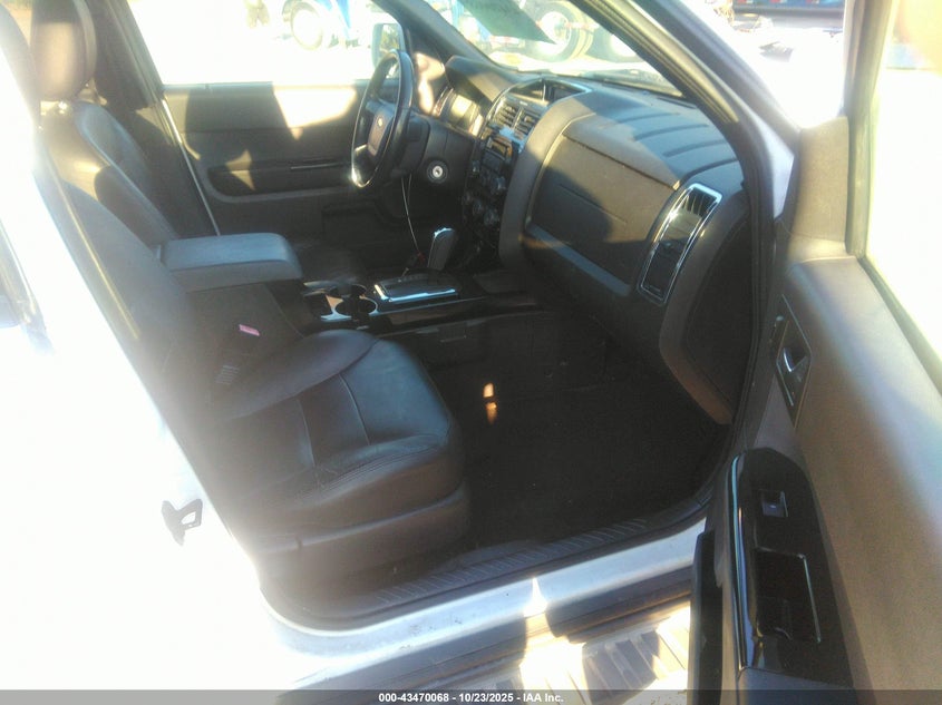 1FMCU94178KB09124 2008 FORD ESCAPE photo no. 5