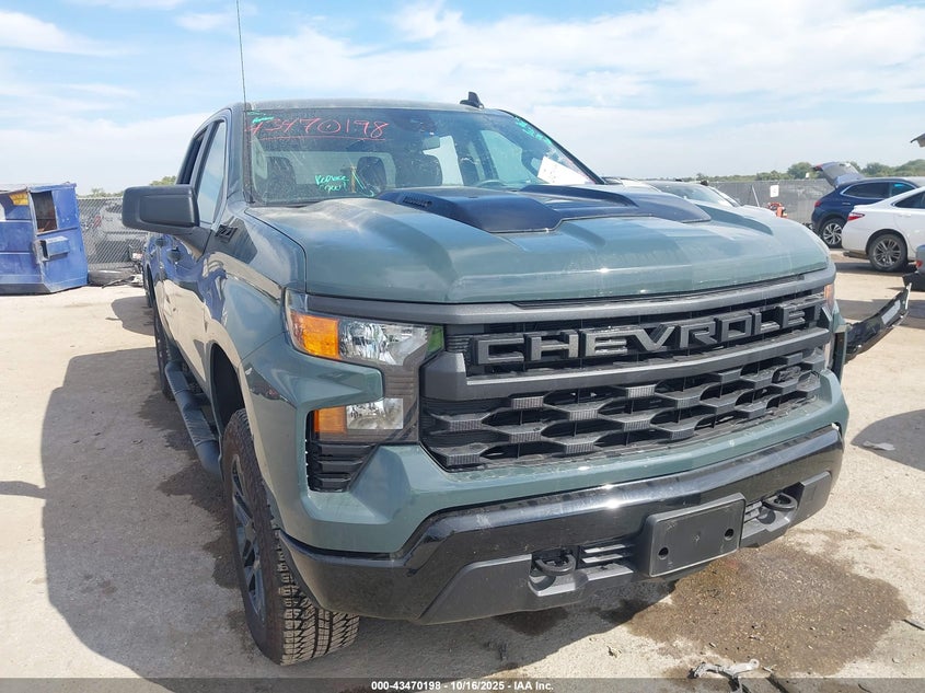 CHEVROLET SILVERADO 1500 4WD SHORT BED CUSTOM TRAIL BOSS