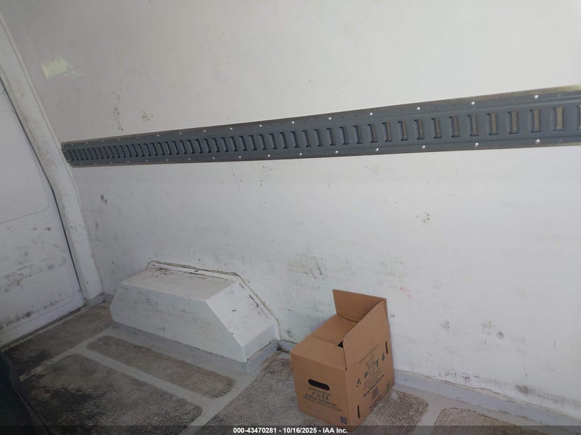 2021 Mercedes-Benz Sprinter 2500 Standard Roof V6 VIN: W1Y4EBHYXMT057881 Lot: 43470281