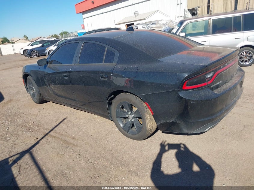 Vin: 2c3cdxhg2hh563610, lot: 43965280, dodge charger sxt rwd 20173