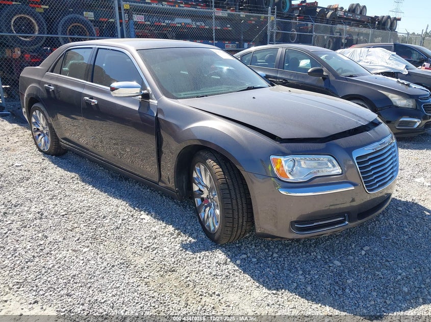 CHRYSLER 300 UPTOWN EDITION