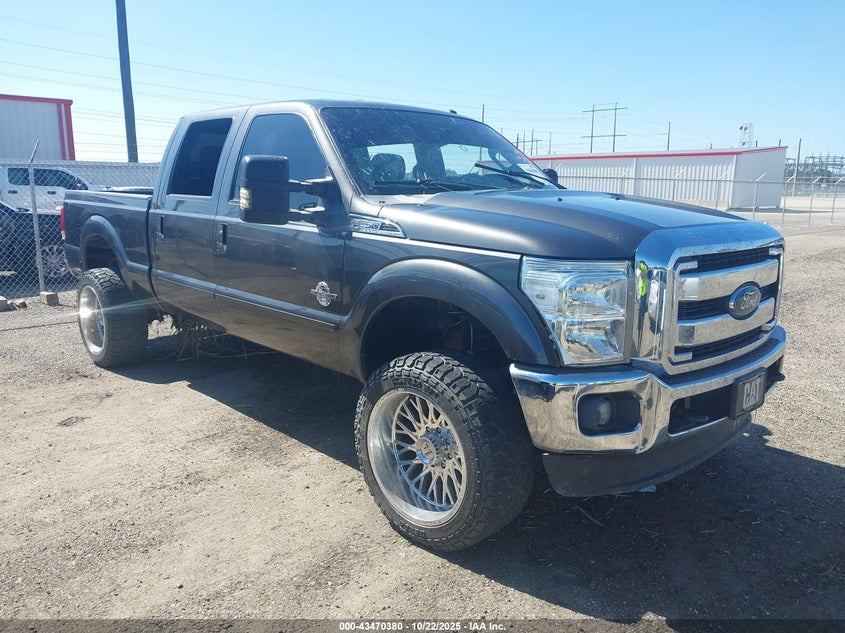 FORD F-250 LARIAT