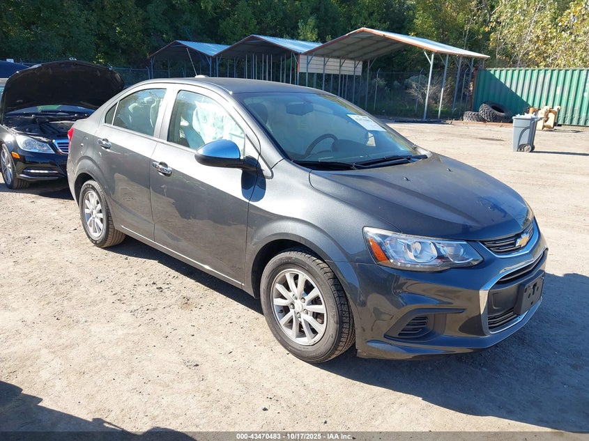 CHEVROLET SONIC LT AUTO