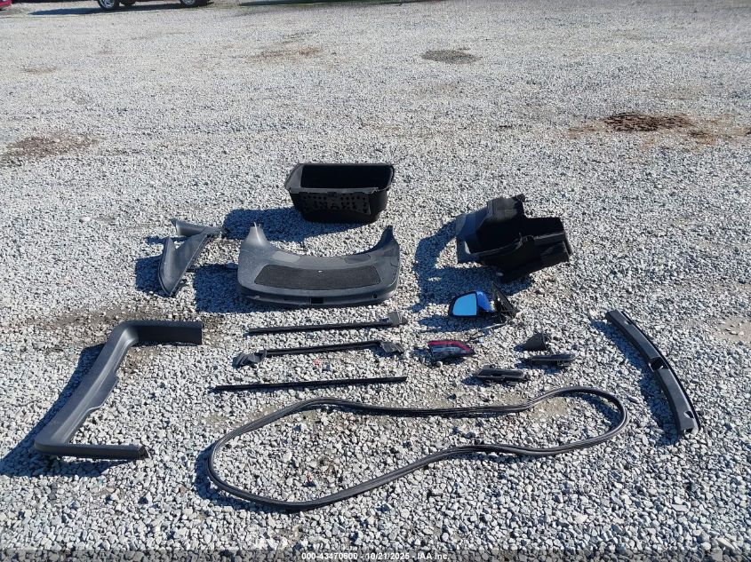 2024 Tesla Model Y Long Range Dual Motor All-Wheel Drive VIN: 7SAYGAEEXRF206288 Lot: 43470600