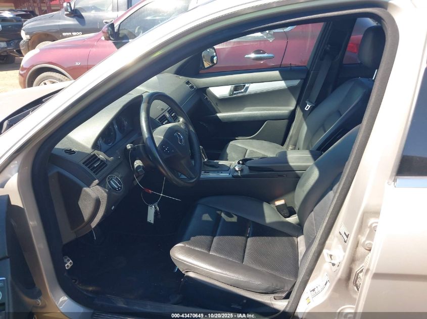 2008 Mercedes-Benz C 300 Luxury/Sport VIN: WDDGF54X38F075758 Lot: 43470649