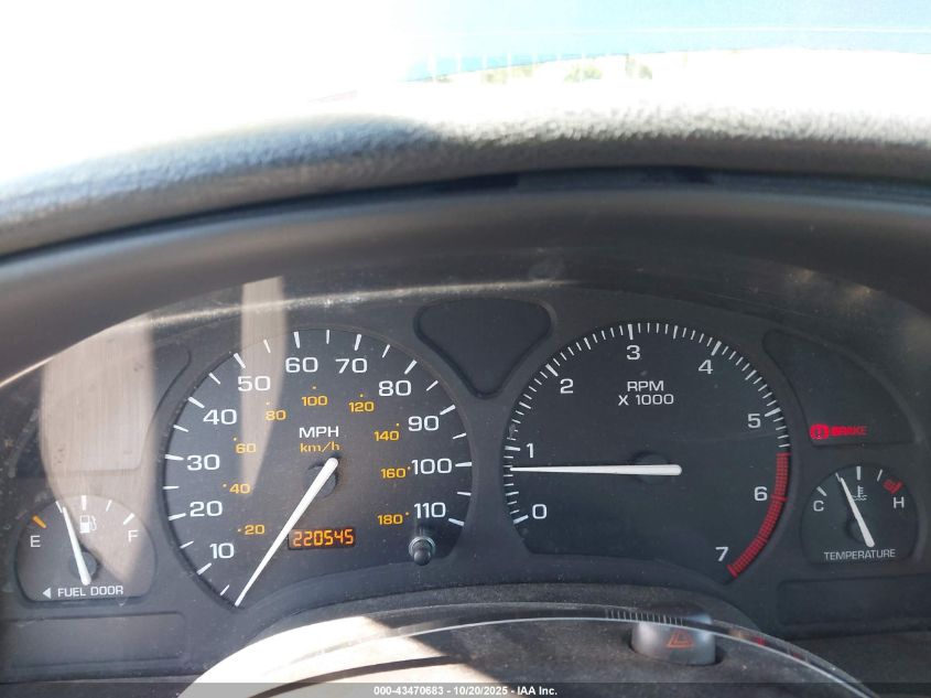 2000 Saturn Sl1 VIN: 1G8ZG5283YZ115518 Lot: 43470683