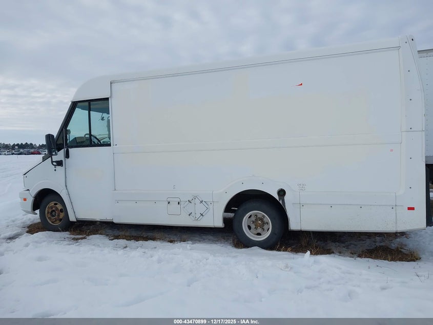 2013 Isuzu Commercial Van VIN: JALB4T17XD7W00692 Lot: 43470899
