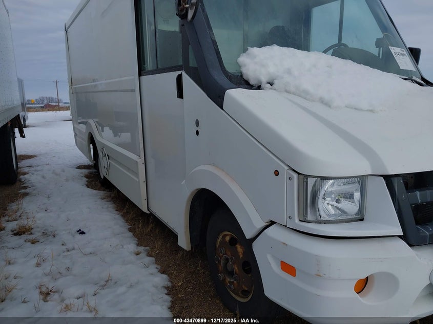 2013 Isuzu Commercial Van VIN: JALB4T17XD7W00692 Lot: 43470899