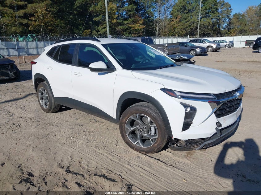 CHEVROLET TRAX FWD LT