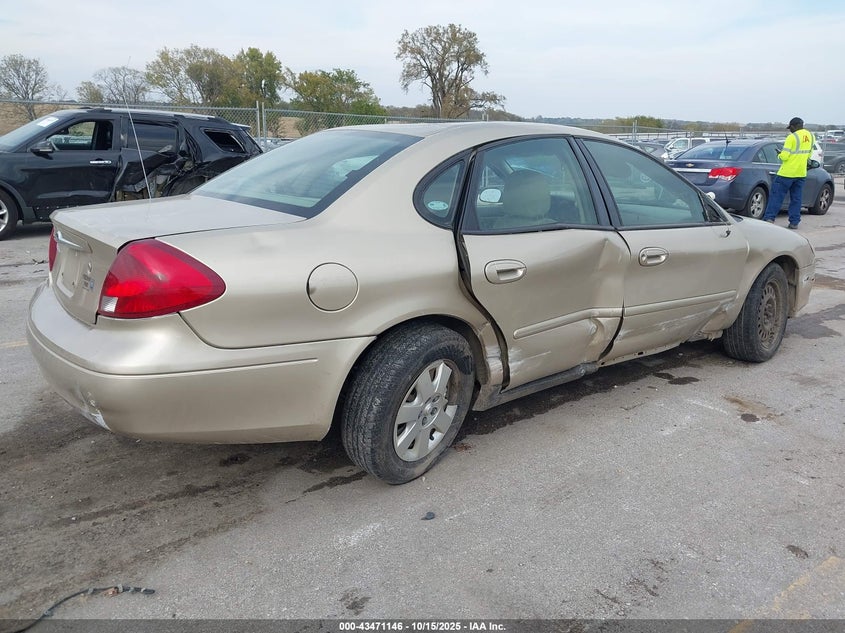 1FAFP53U0YG280643 2000 FORD TAURUS photo no. 4