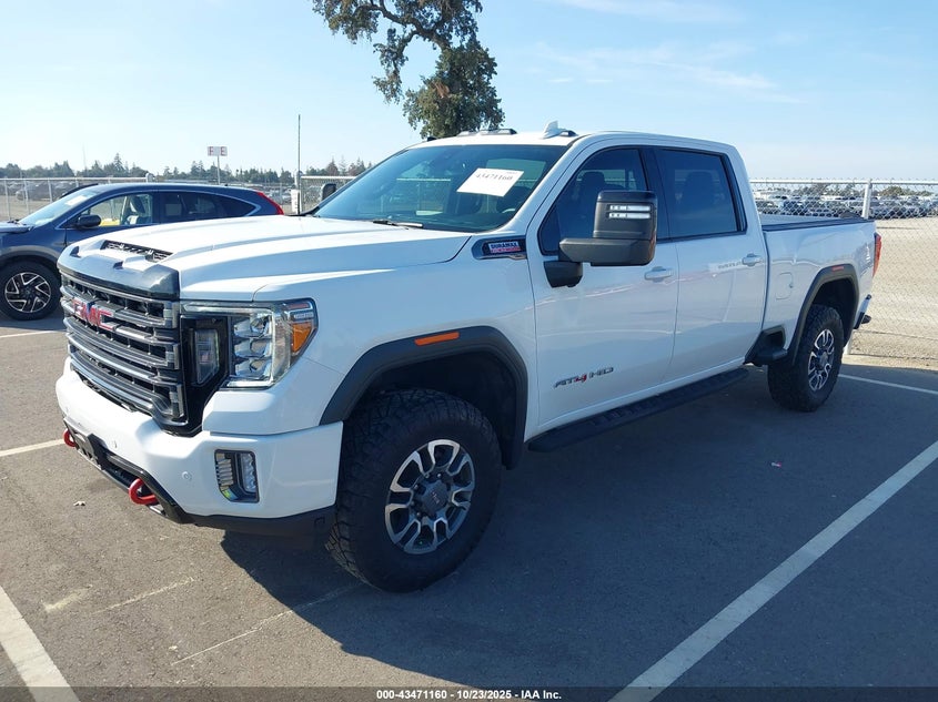 1GT49PEY7PF209256 2023 GMC SIERRA photo no. 2