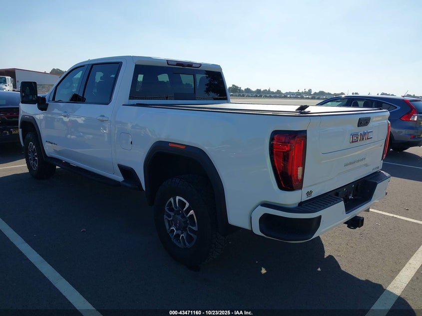 1GT49PEY7PF209256 2023 GMC SIERRA photo no. 3