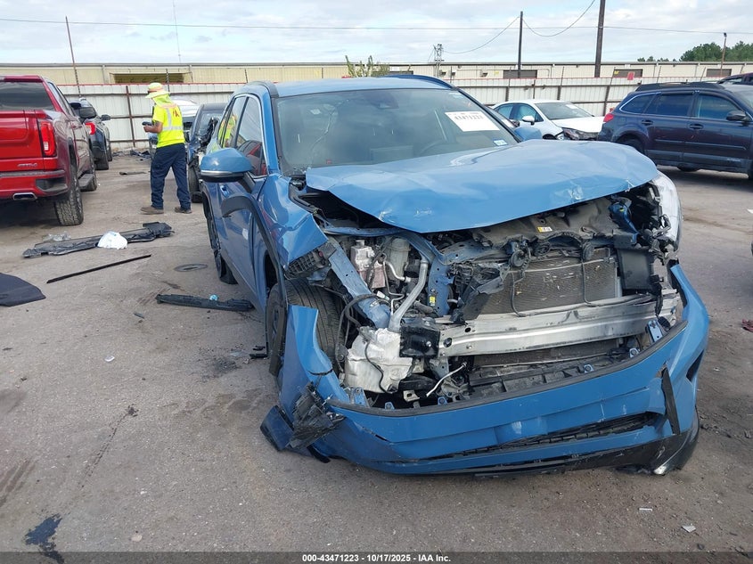 TOYOTA RAV4 HYBRID SE