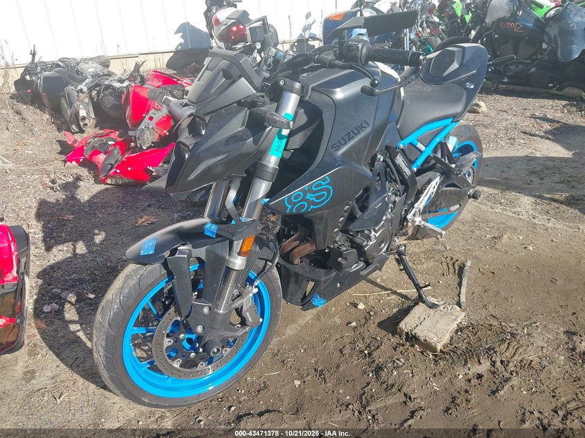 JS1EM11B5R7101002 2024 SUZUKI GSX photo no. 2