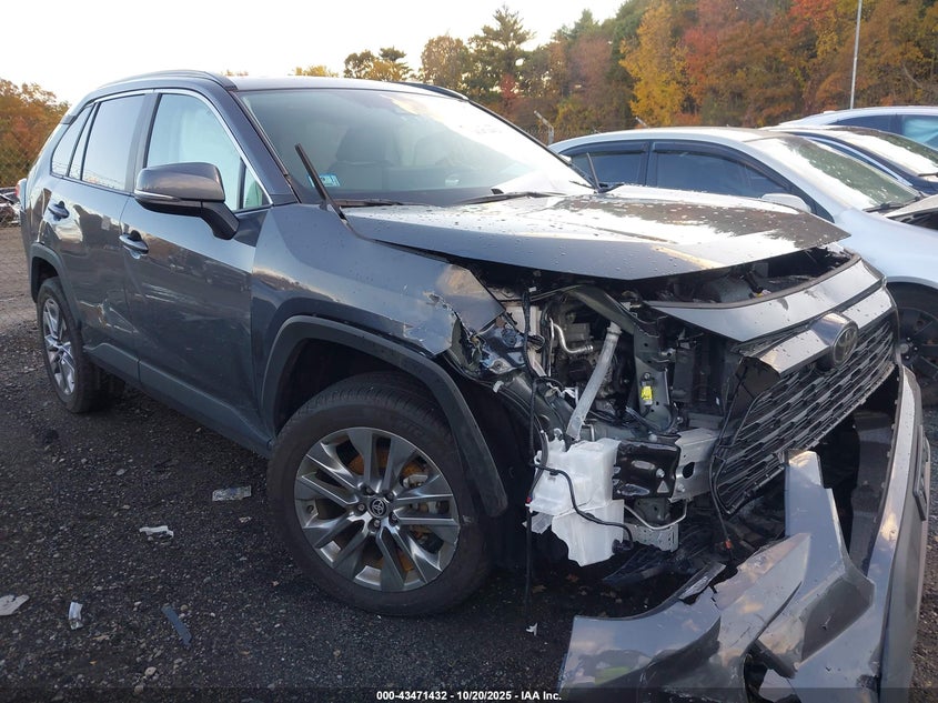 TOYOTA RAV4 XLE PREMIUM