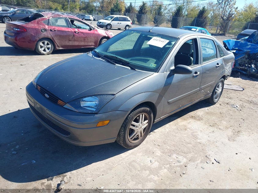 1FAFP34313W293846 2003 FORD FOCUS photo no. 2
