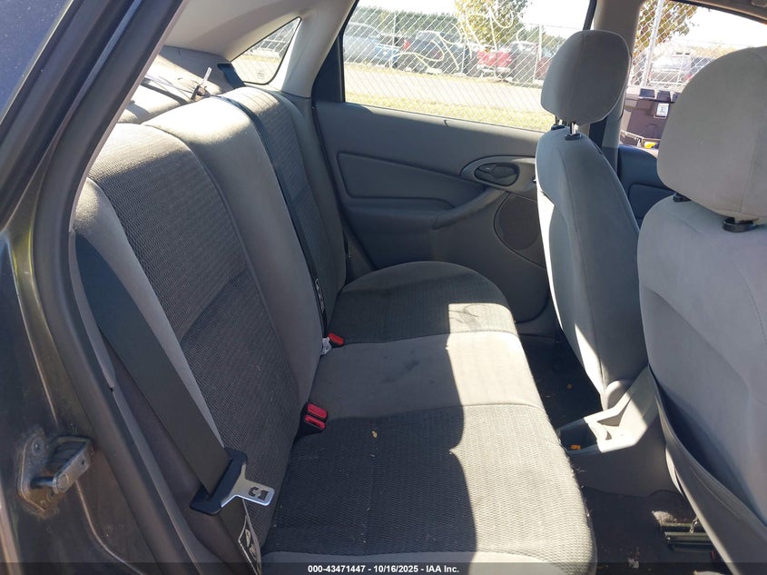 1FAFP34313W293846 2003 FORD FOCUS photo no. 8