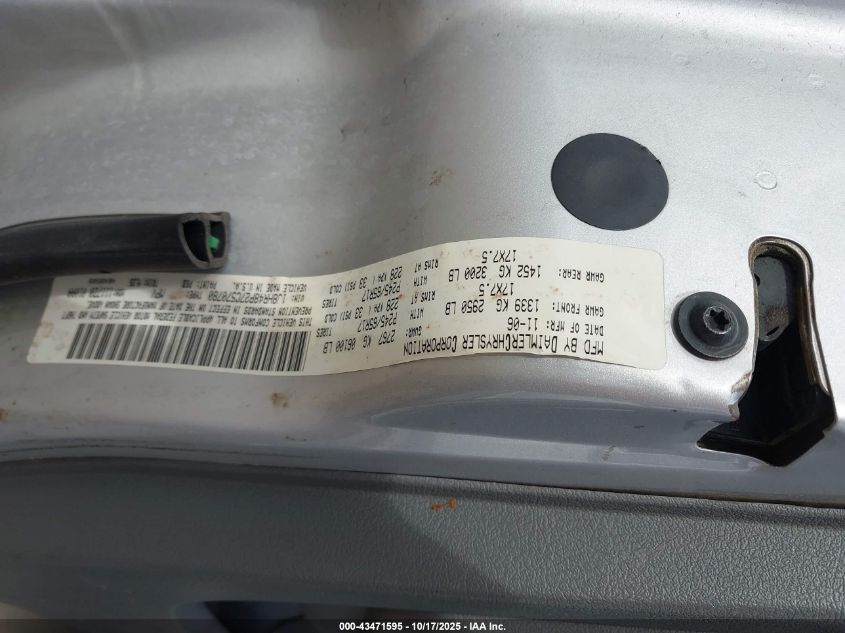 2007 Jeep Grand Cherokee Laredo VIN: 1J8HR48P27C570780 Lot: 43471595