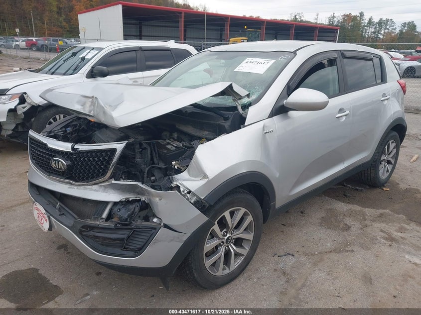 KNDPBCAC6G7864538 2016 KIA SPORTAGE photo no. 2