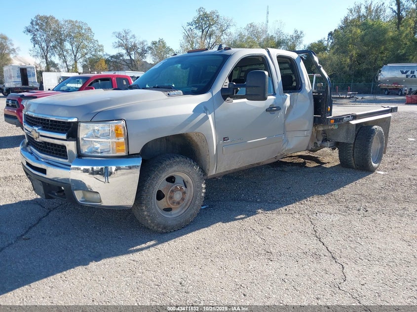 1GCJK39618E162516 2008 CHEVROLET SILVERADO photo no. 2