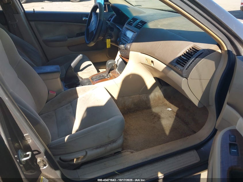 1HGCM56727A120813 2007 HONDA ACCORD photo no. 5