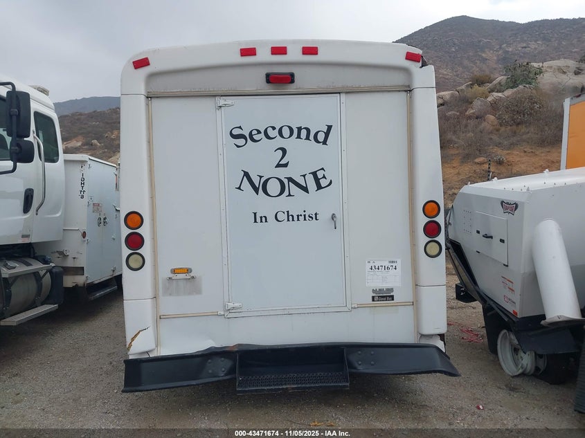 2002 Ford E-450 Cutaway Standard VIN: 1FDXE45S02HB48909 Lot: 43471674