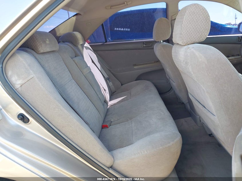 4T1BF30K52U025784 2002 TOYOTA CAMRY photo no. 8