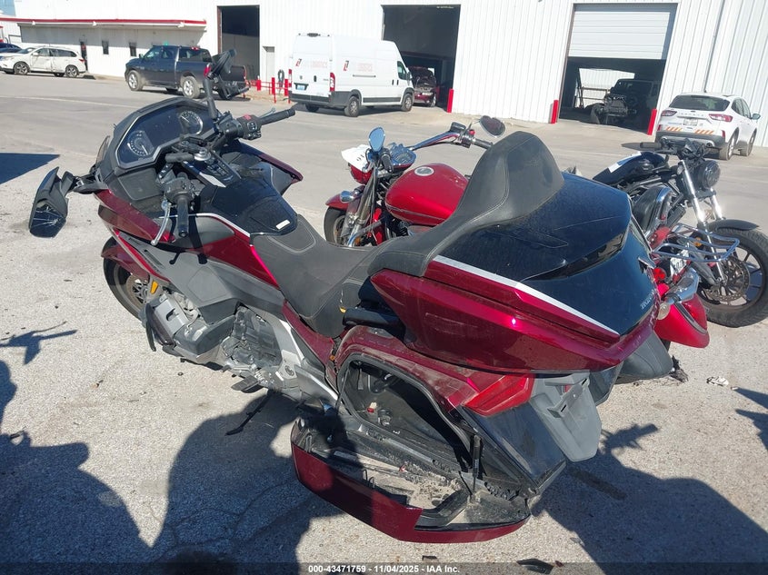 JH2SC7909MK300486 2021 HONDA GL1800C photo no. 3