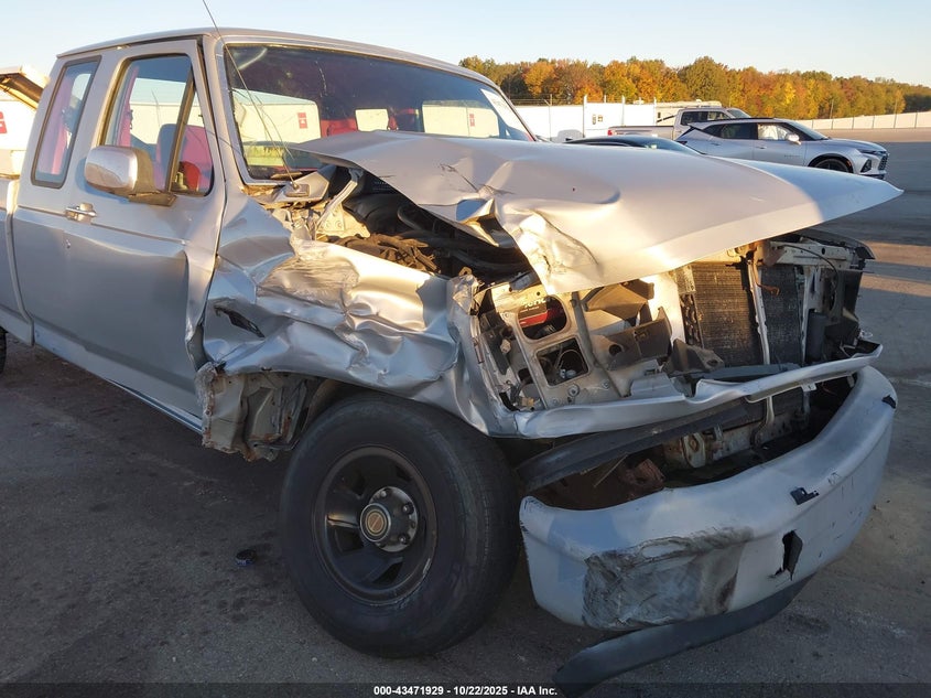 1992 Ford F150 VIN: 1FTEX15Y8NKB33302 Lot: 43471929