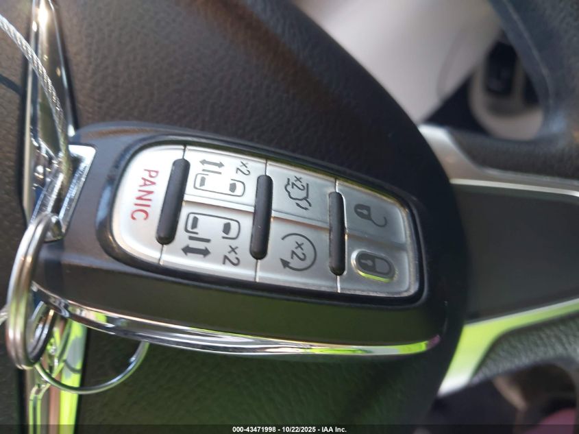 2020 Chrysler Voyager Lxi VIN: 2C4RC1DG1LR261255 Lot: 43471998