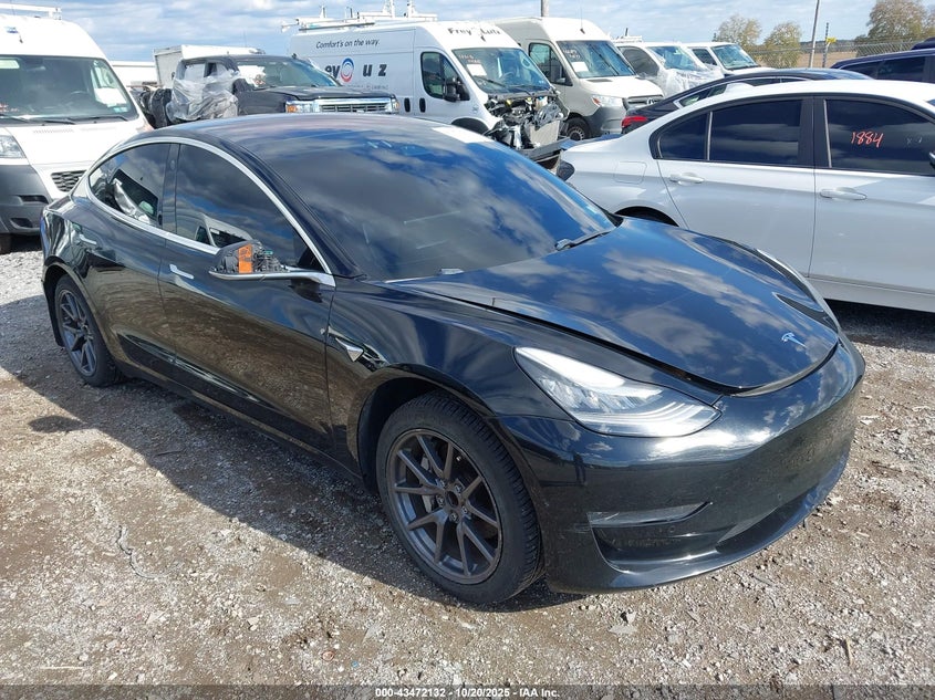 2018 TESLA MODEL 3 LONG RANGE/MID RANGE - 5YJ3E1EAXJF033774