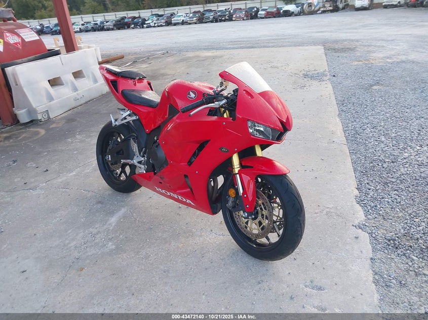 2024 HONDA CBR600 RR - JH2PC40J6RK100294