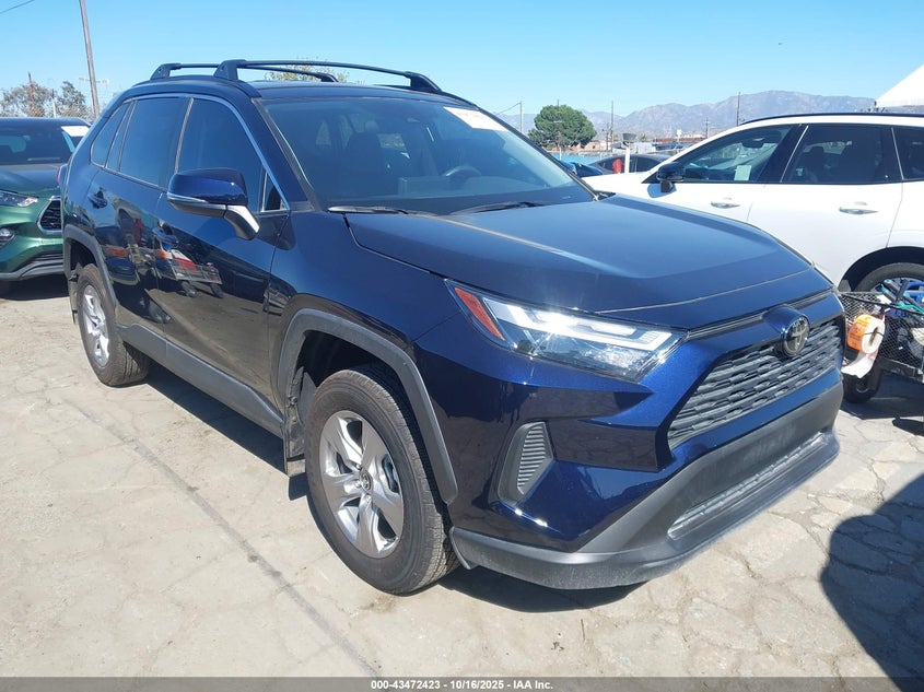 TOYOTA RAV4 XLE