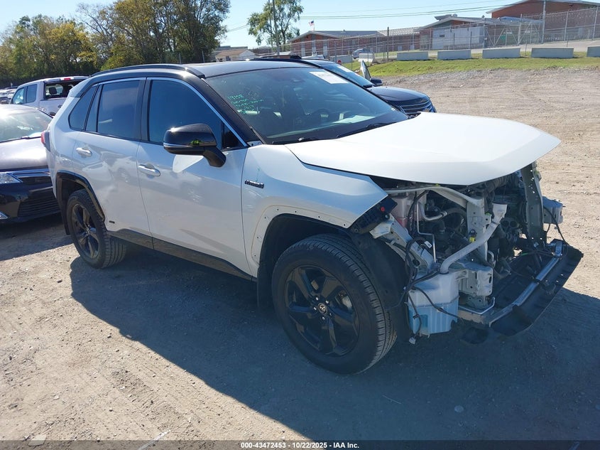 TOYOTA RAV4 HYBRID XSE