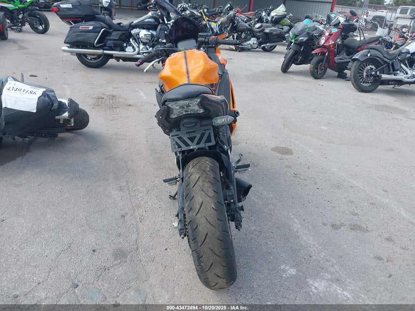 2025 KAWASAKI EX650 P ML5EXEP17SDAF8138