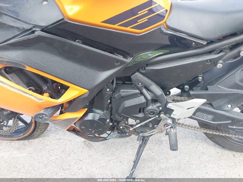 2025 KAWASAKI EX650 P ML5EXEP17SDAF8138