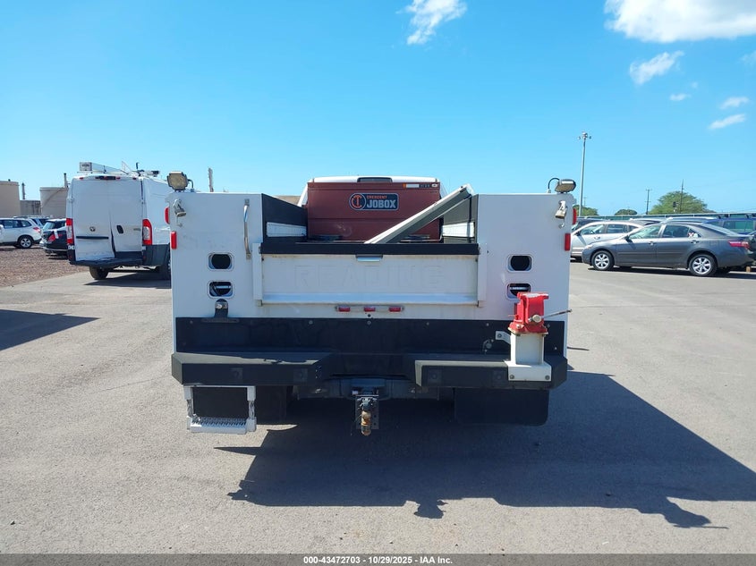 2017 Ram 4500 Chassis Tradesman/Slt VIN: 3C7WRKAL6HG680811 Lot: 43472703