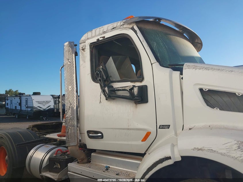 1XPBDP9X1JD468091 2018   photo no. 13