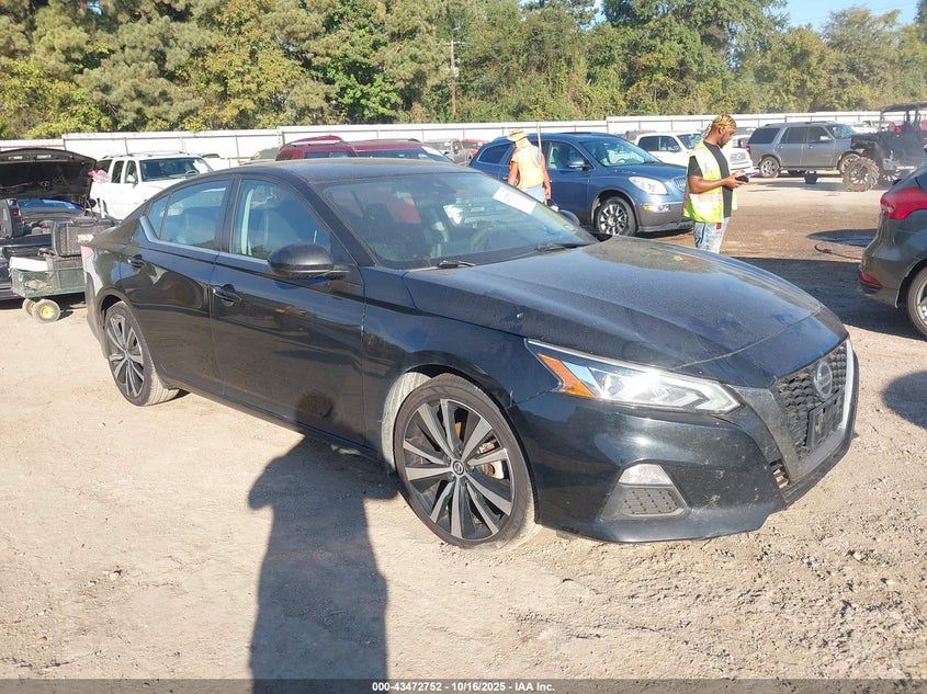 NISSAN ALTIMA SR FWD