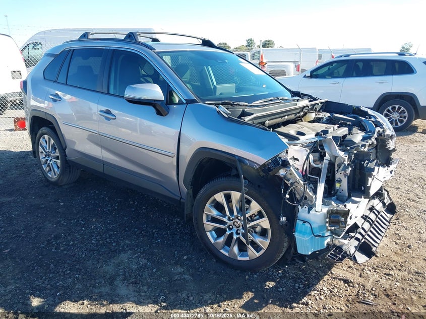 TOYOTA RAV4 XLE PREMIUM