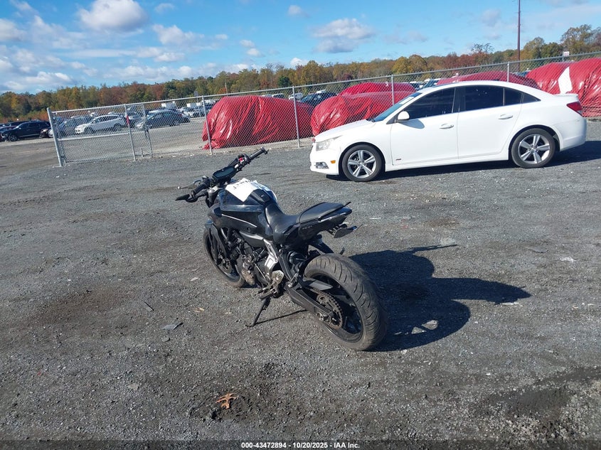 JYARM06E8GA010581 2016 YAMAHA FZ photo no. 3