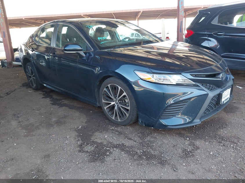 TOYOTA CAMRY SE AWD