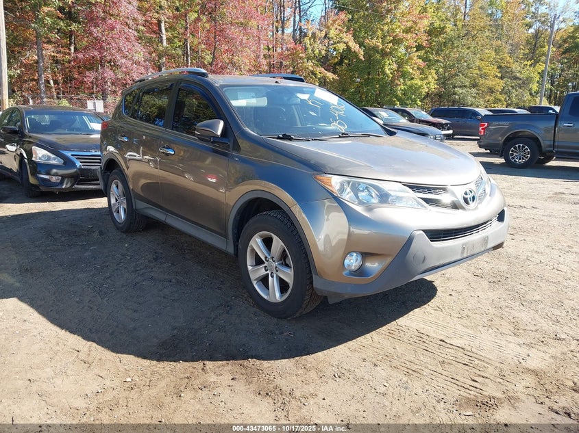 TOYOTA RAV4 XLE