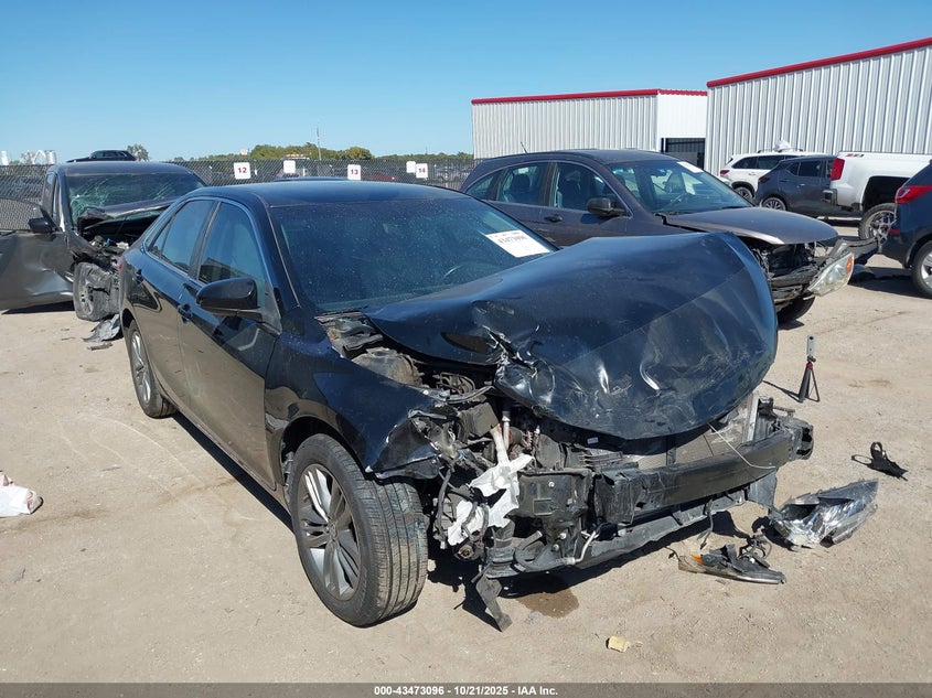 2015 TOYOTA CAMRY SE - 4T1BF1FK8FU022721