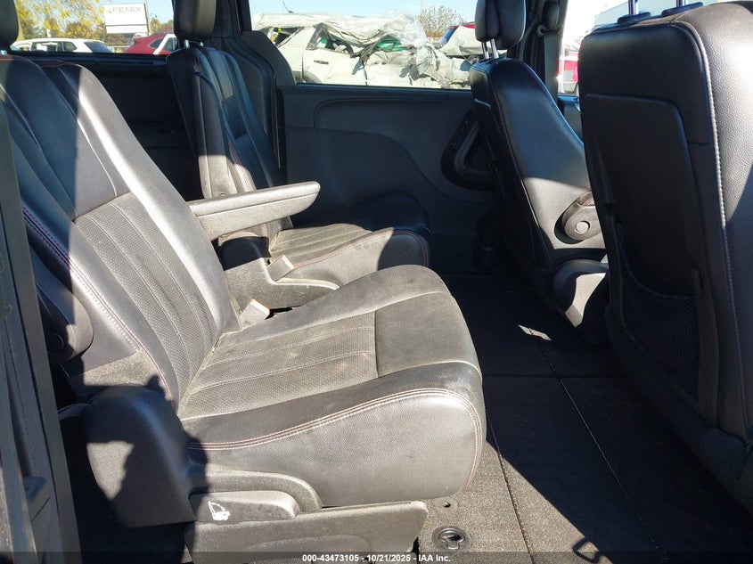 2013 Dodge Grand Caravan R/T VIN: 2C4RDGEG2DR587906 Lot: 43473105