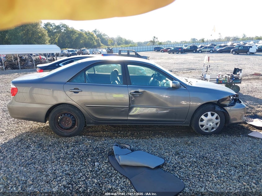 4T1BE32KX5U523368 2005 TOYOTA CAMRY photo no. 13
