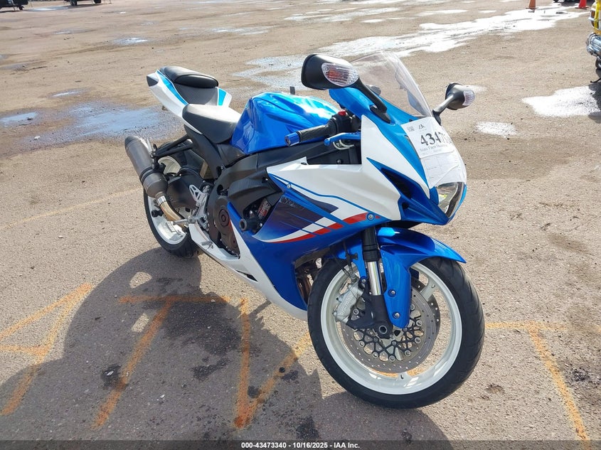 2013 SUZUKI GSX-R600 - JS1GN7FA8D2100151