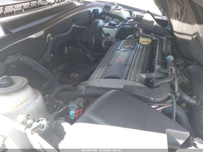 1G8JS52F9YY679884 2000 SATURN LS photo no. 10