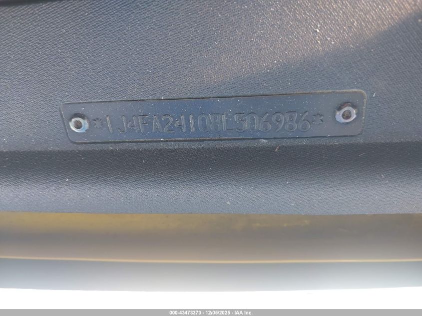 2008 Jeep Wrangler X VIN: 1J4FA24108L506986 Lot: 43473373